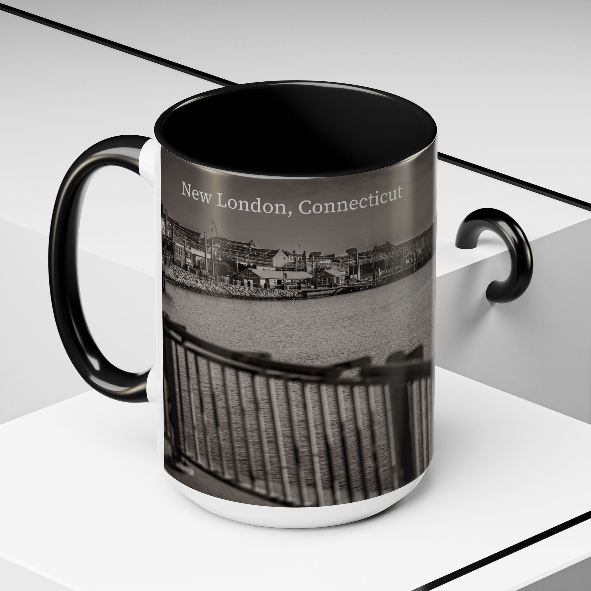 New London Thames River Photo Accent Coffee Mug – Black & White Waterfront Scene (11/15 oz)