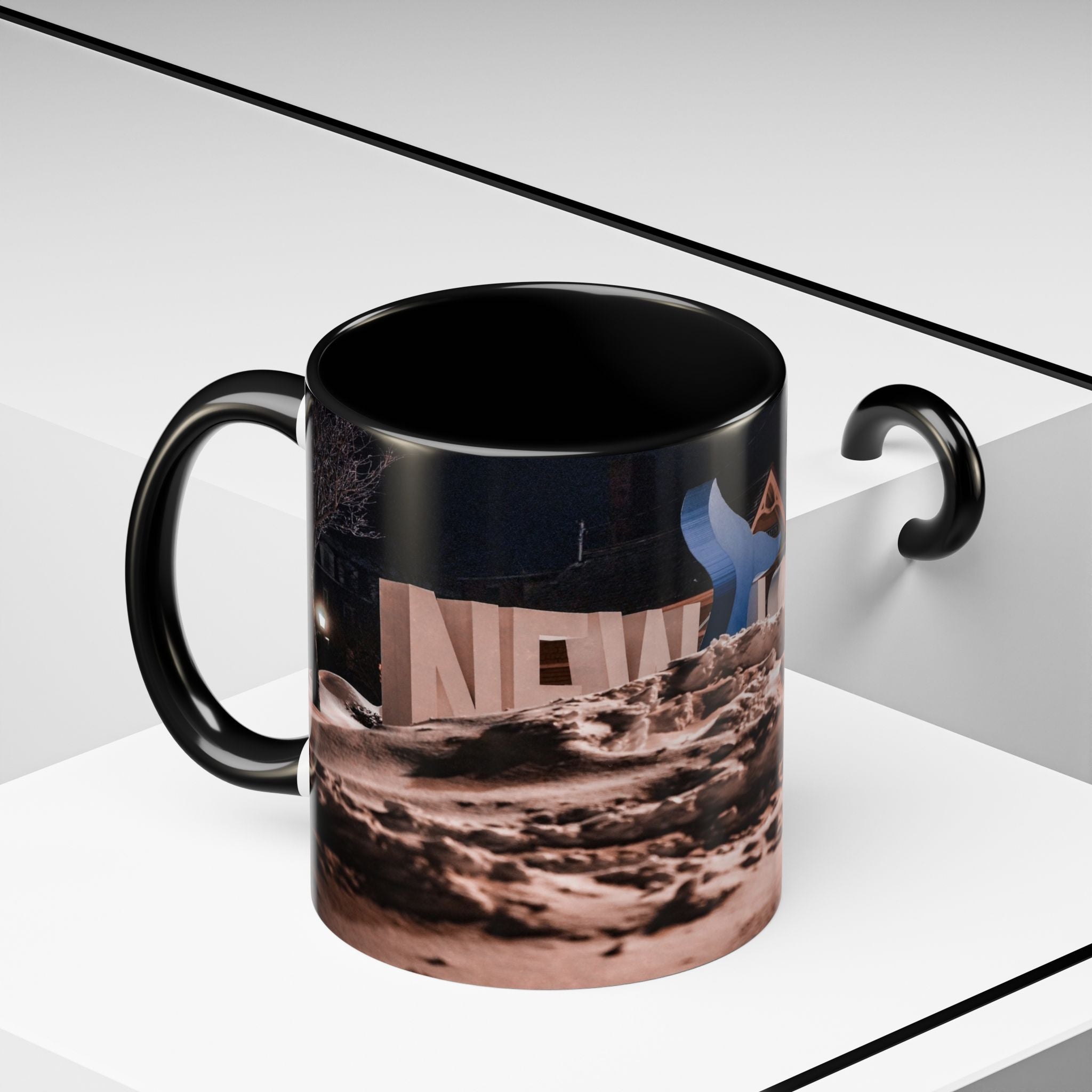 New London Whale Sign Accent Coffee Mug (11, 15oz)