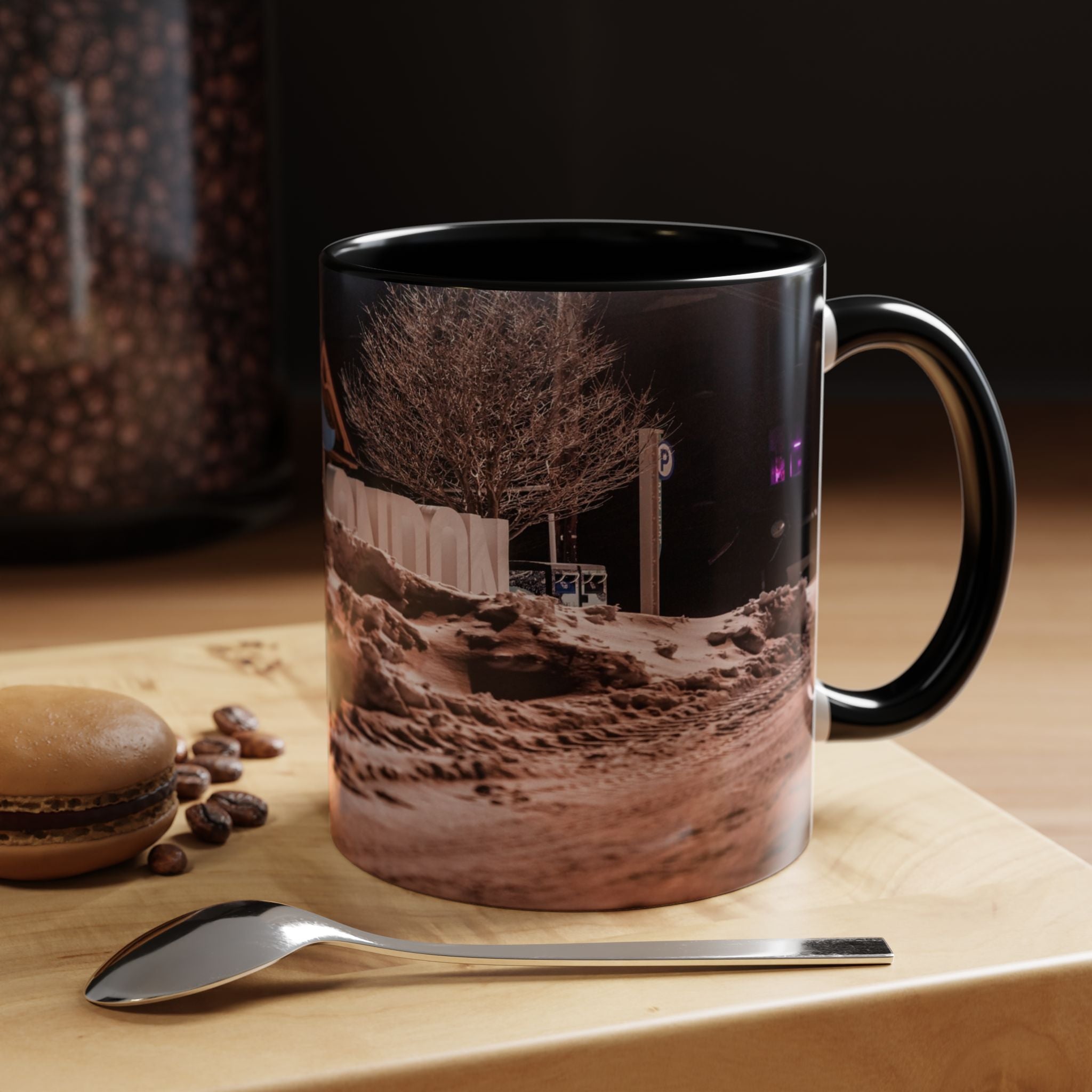 New London Whale Sign Accent Coffee Mug (11, 15oz)